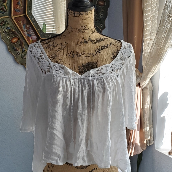 Hollister blouse - Picture 6 of 7